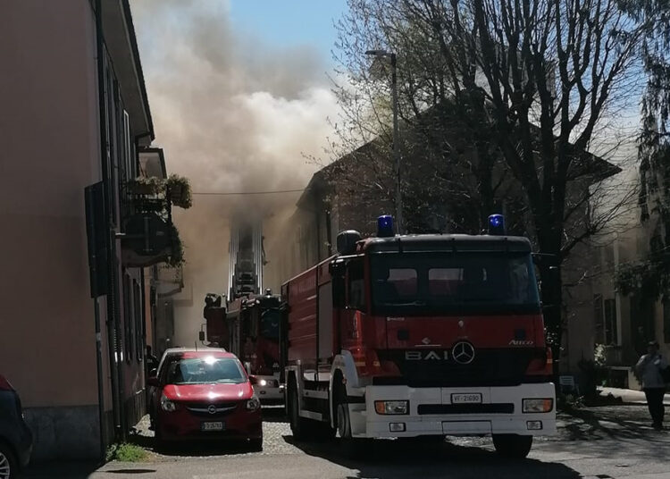 Incendio via Foppa